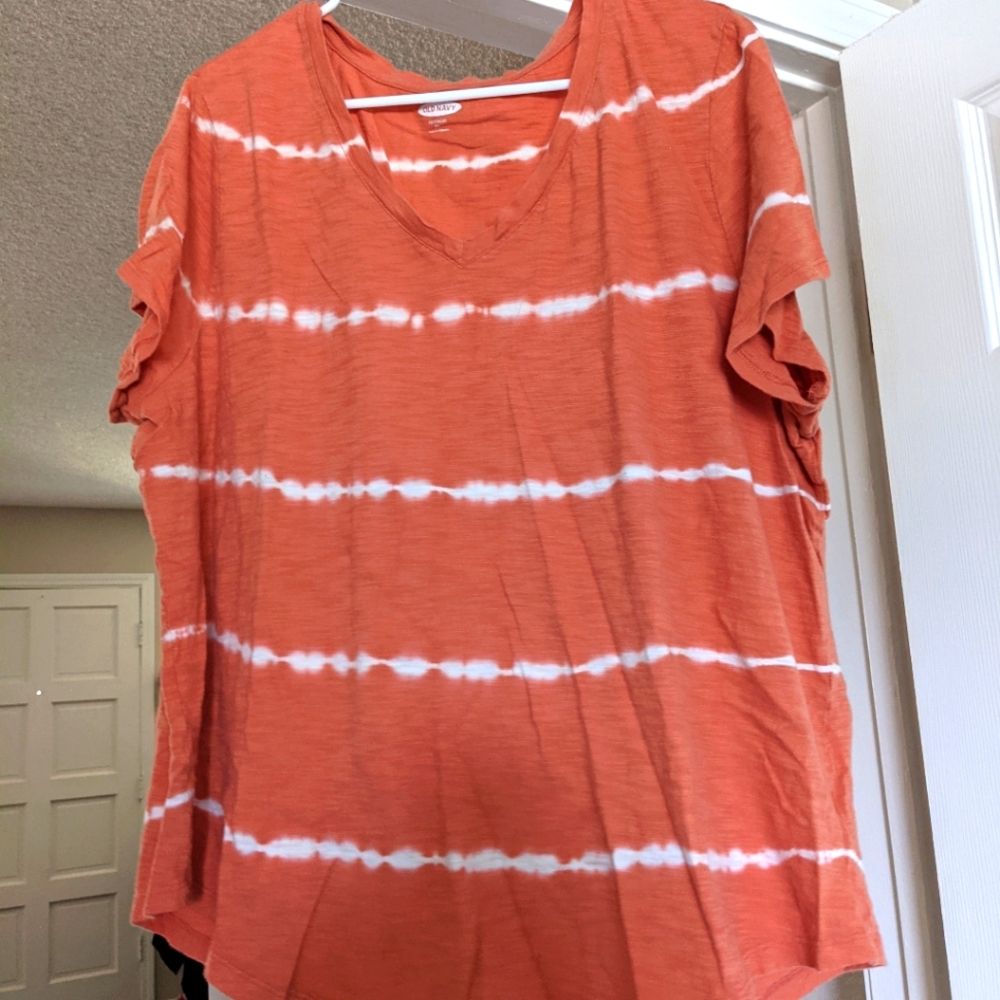 Old Navy Tee XXL